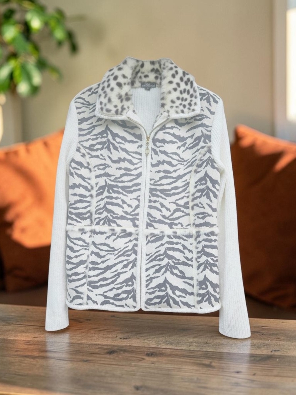Lisa International Cream Faux Fur Collar Animal Print Sweater Jacket Size M